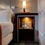 Singer Palace 5*