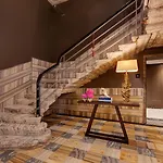 Singer Palace فندق