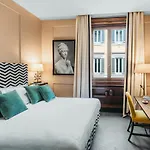فندق Singer Palace 5*