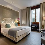 Singer Palace 5* روما