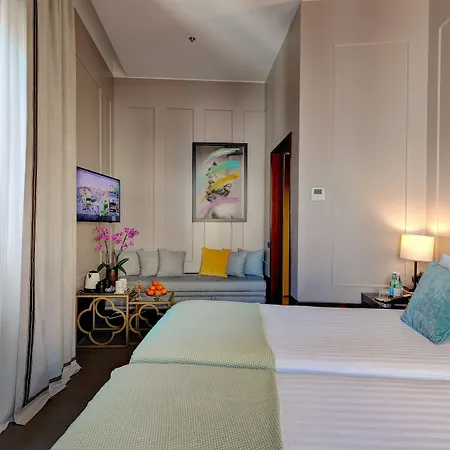 Singer Palace 5* Rome