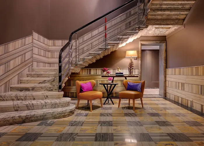 Singer Palace 5* Roma