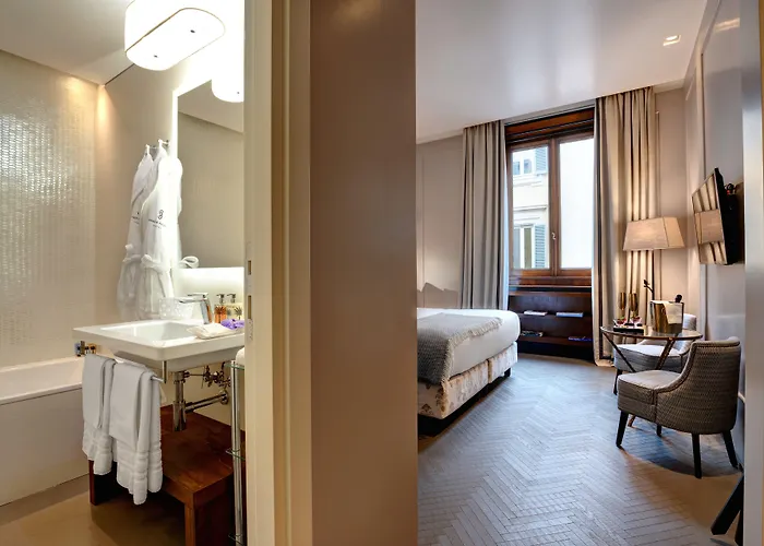 Singer Palace 5* Roma