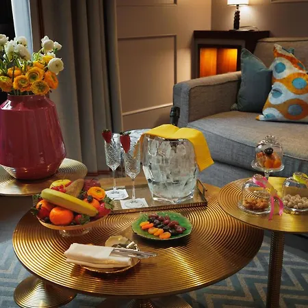 Singer Palace Hotell 5*