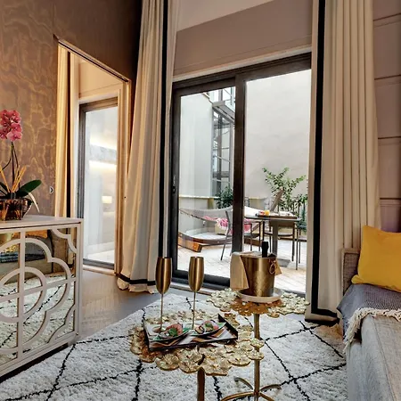 Singer Palace Hotell