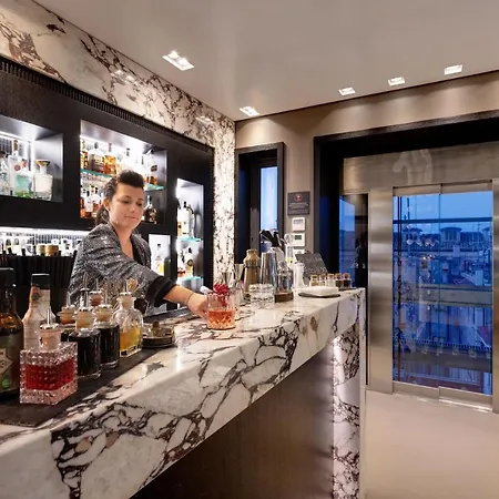 Singer Palace Hotell 5*